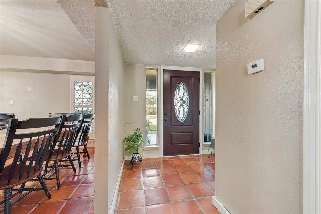 2308 Louise Lane, Ennis, TX 75119