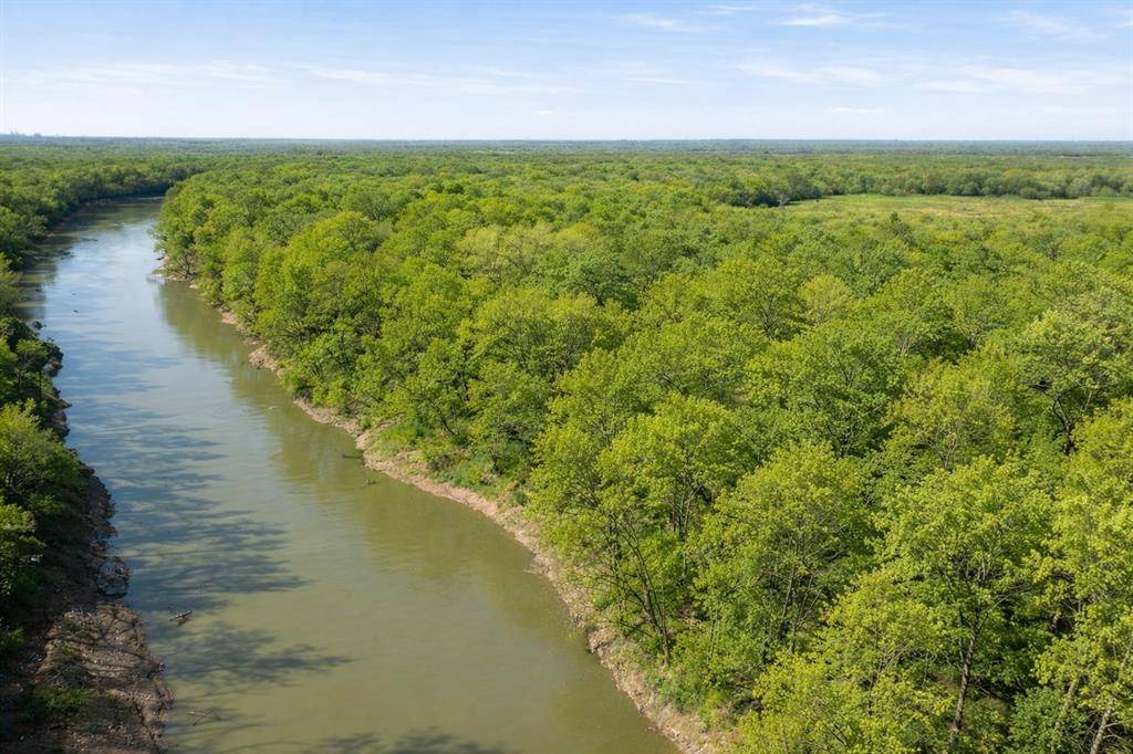 0 PR 8496, Cayuga, TX 75832