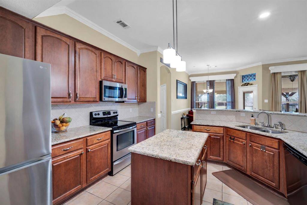 226 Brandi Ridge Drive, Midlothian, TX 76065