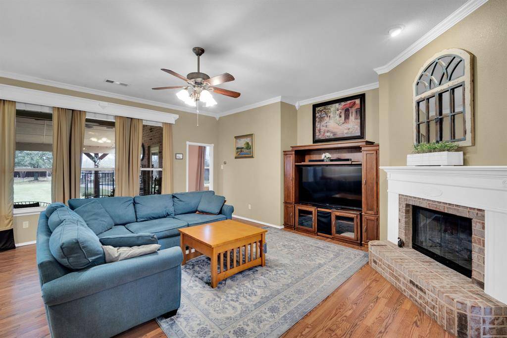 226 Brandi Ridge Drive, Midlothian, TX 76065