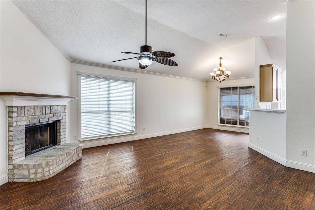 7628 Arbor Ridge Court, Fort Worth, TX 76112