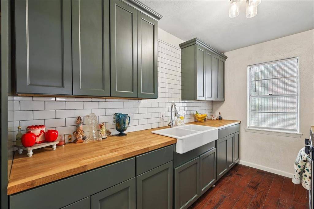 2508 W Rochelle Road, Irving, TX 75062