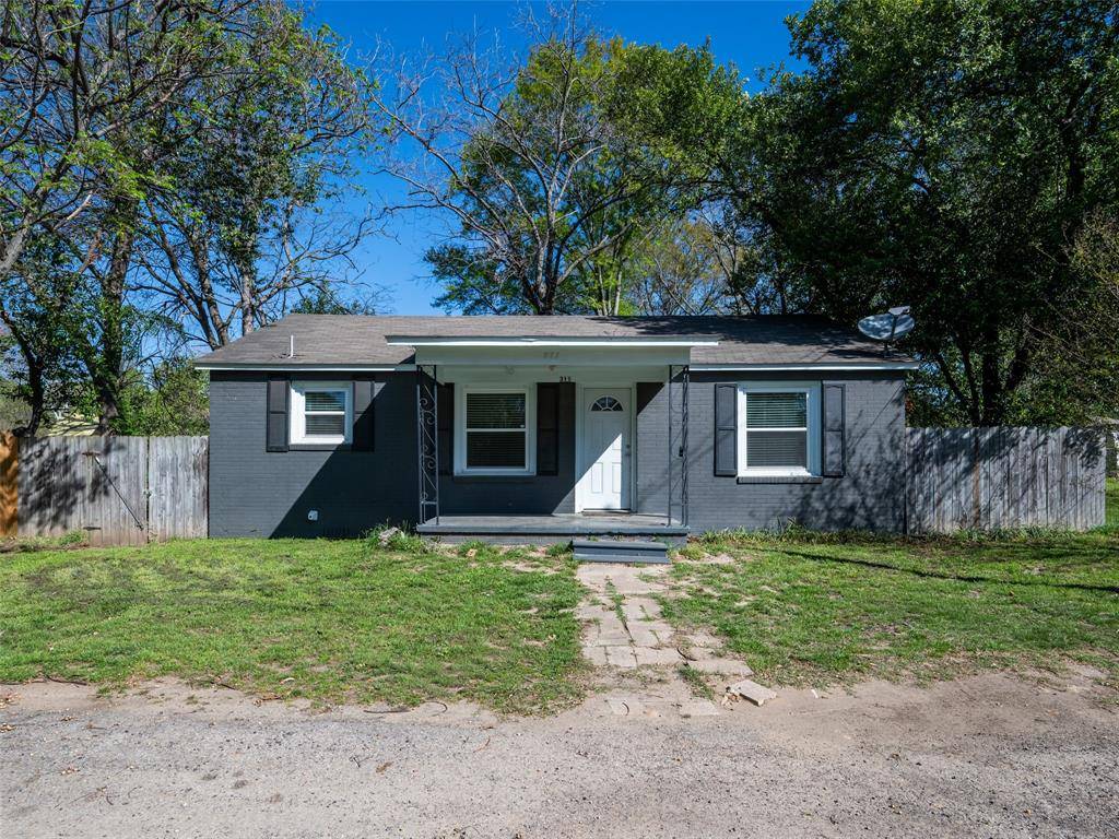 311 Braziel Street, Lindale, TX 75771