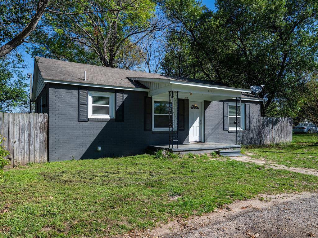 311 Braziel Street, Lindale, TX 75771