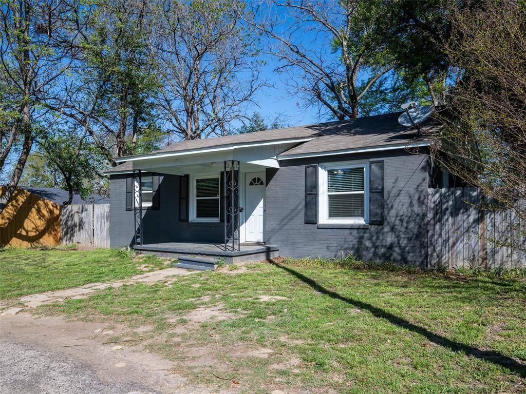 311 Braziel Street, Lindale, TX 75771