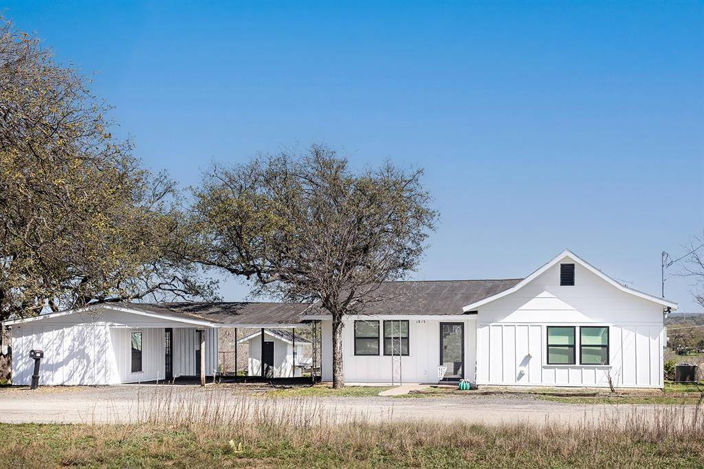 1815 S Oak Street, Brady, TX 76825