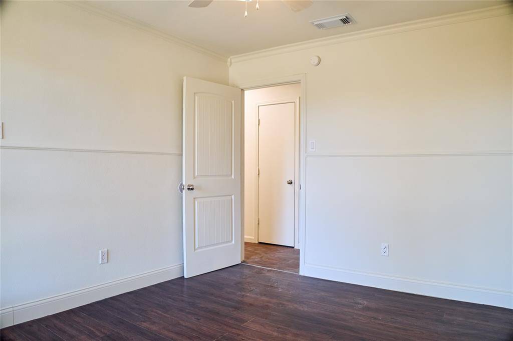 5302 Anchor Cove Circle, Garland, TX 75043