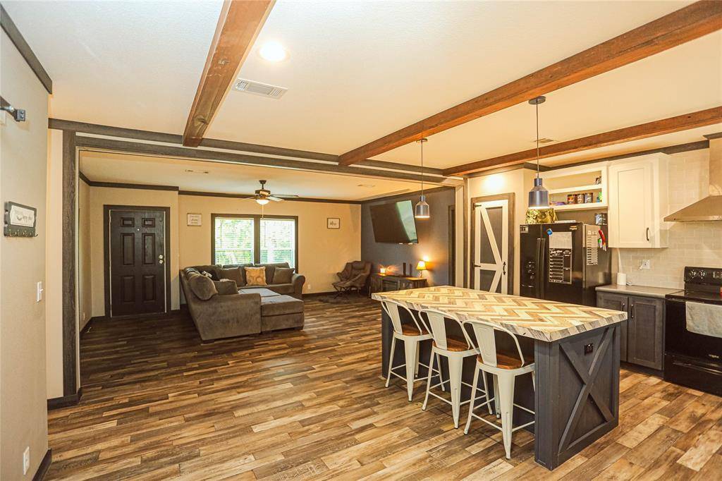 2513 CR 304, Comanche, TX 76442