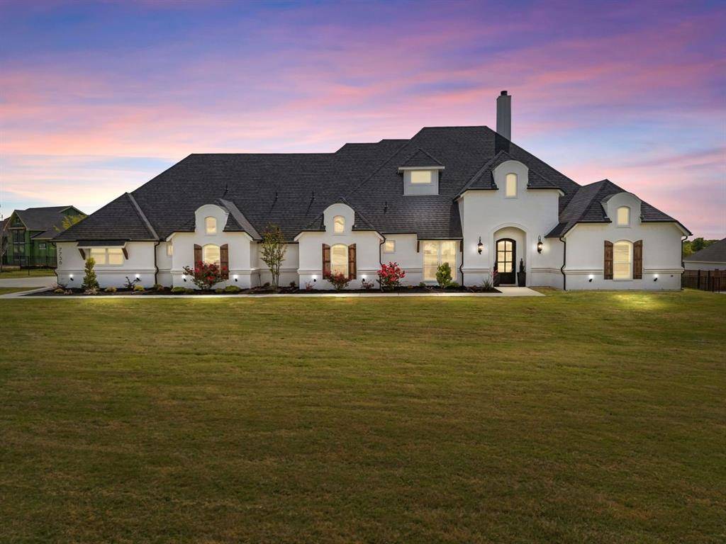 7756 Laura Lake Lane, Fort Worth, TX 76126