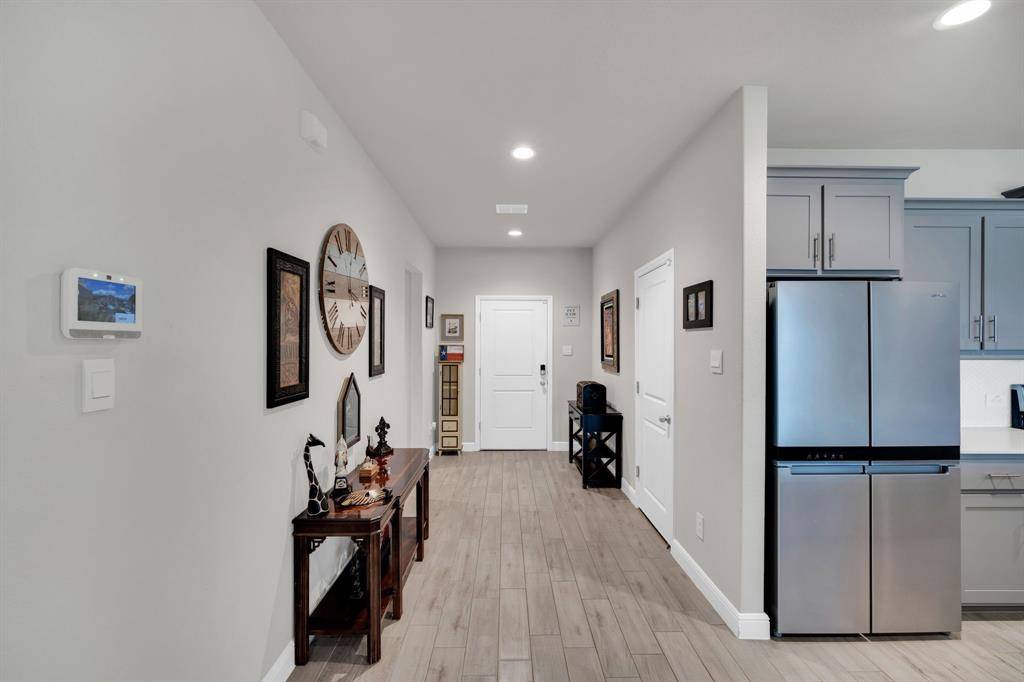 500 Jolie Court, Joshua, TX 76058