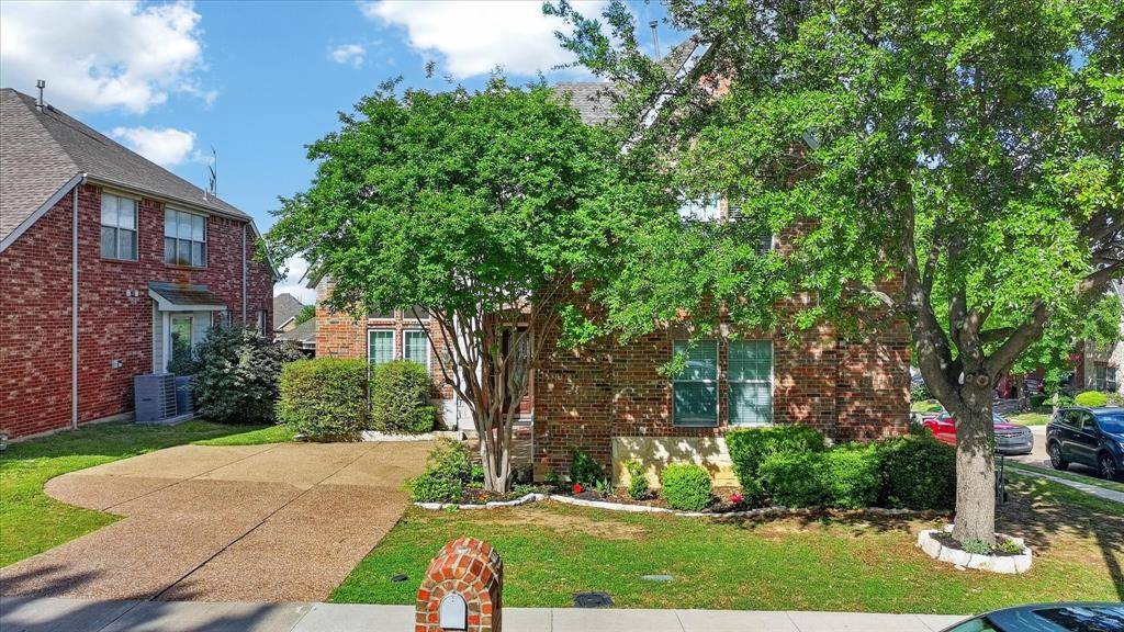 8708 Rugby Road, Irving, TX 75063