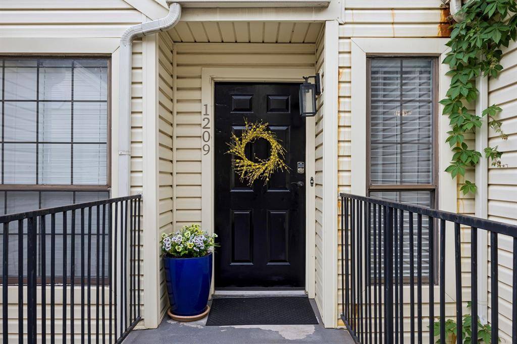 2428 Forest Brook Lane #1209, Arlington, TX 76006