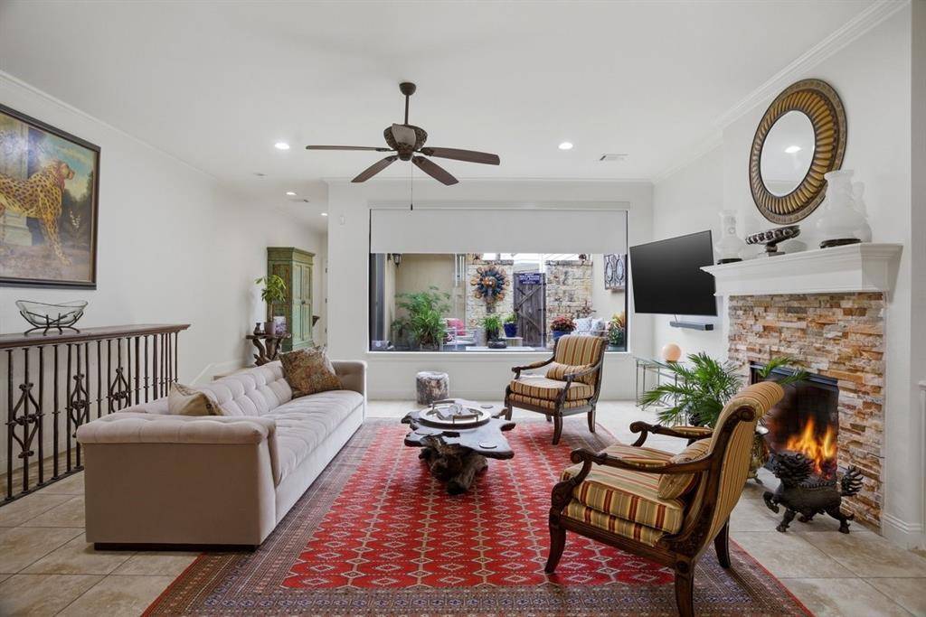 5026 Pershing Avenue, Fort Worth, TX 76107