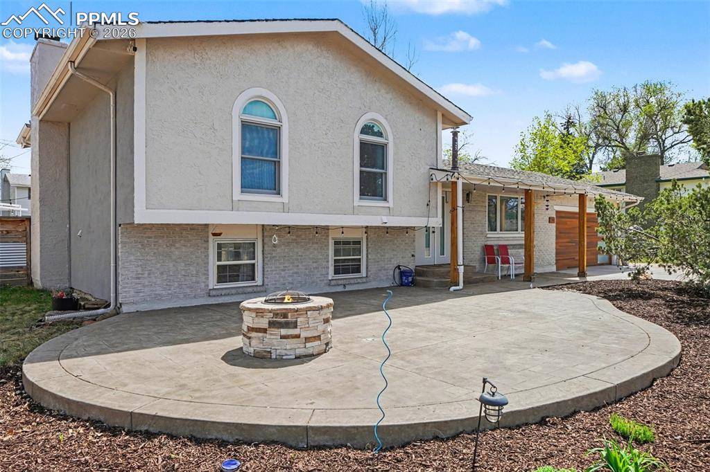 6727 Duke DR, Colorado Springs, CO 80918