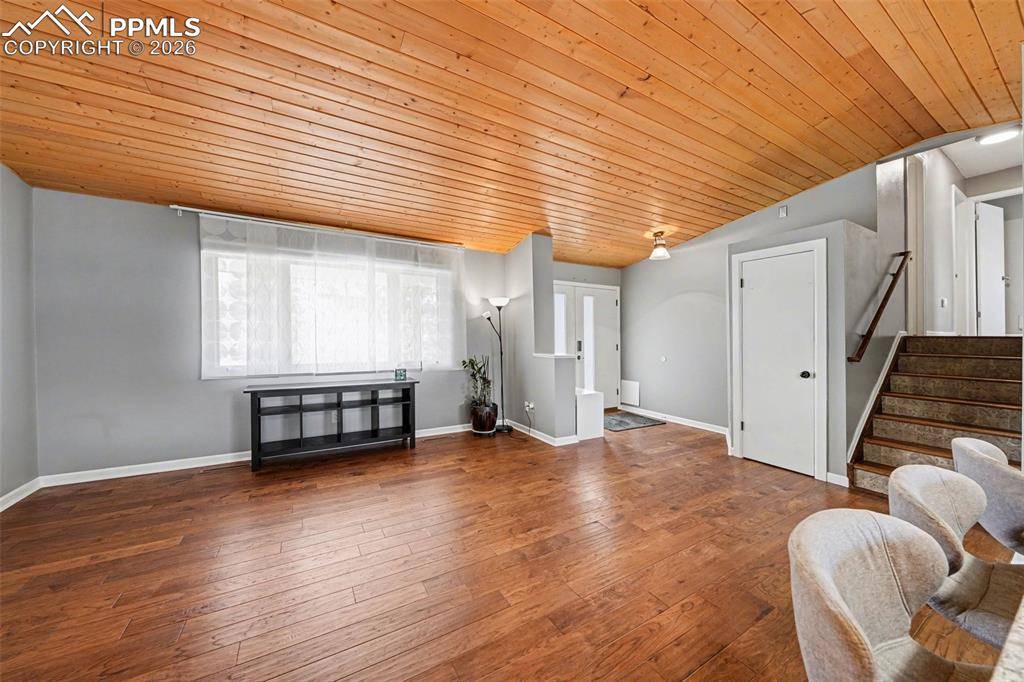 6727 Duke DR, Colorado Springs, CO 80918