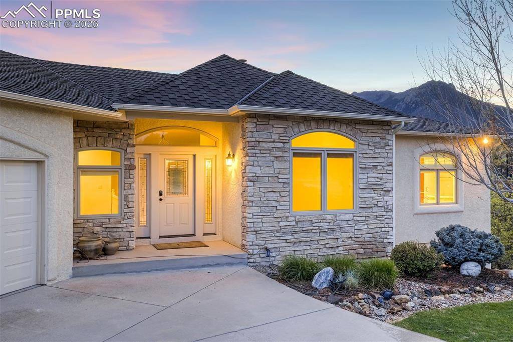 2285 Angelbluff CT, Colorado Springs, CO 80919