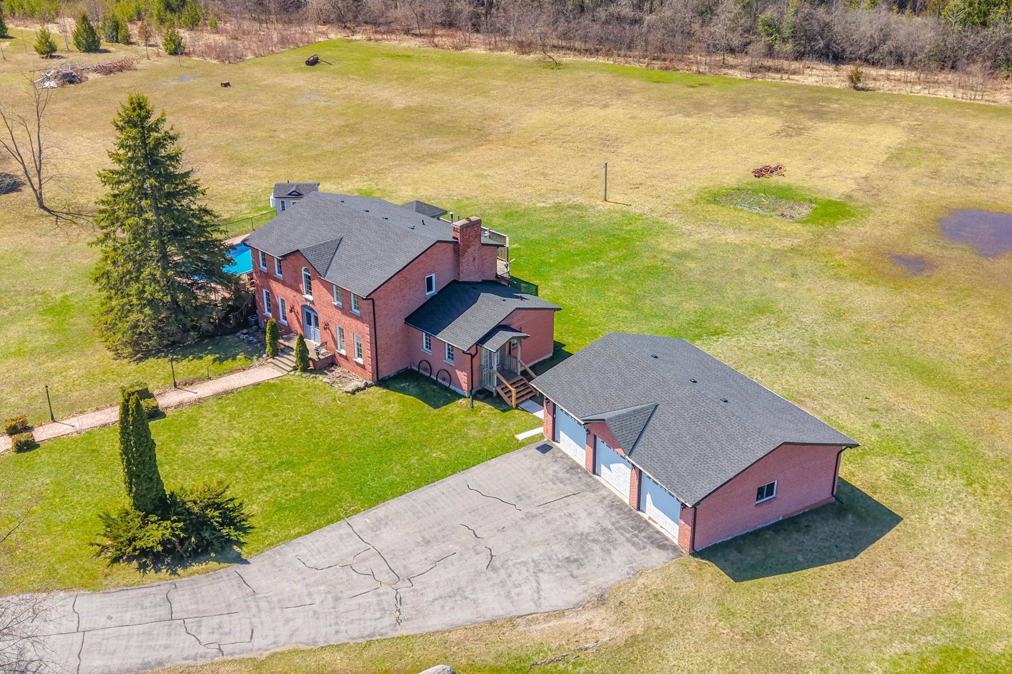 25472 Lakeridge RD, Georgina, ON L0E 1N0