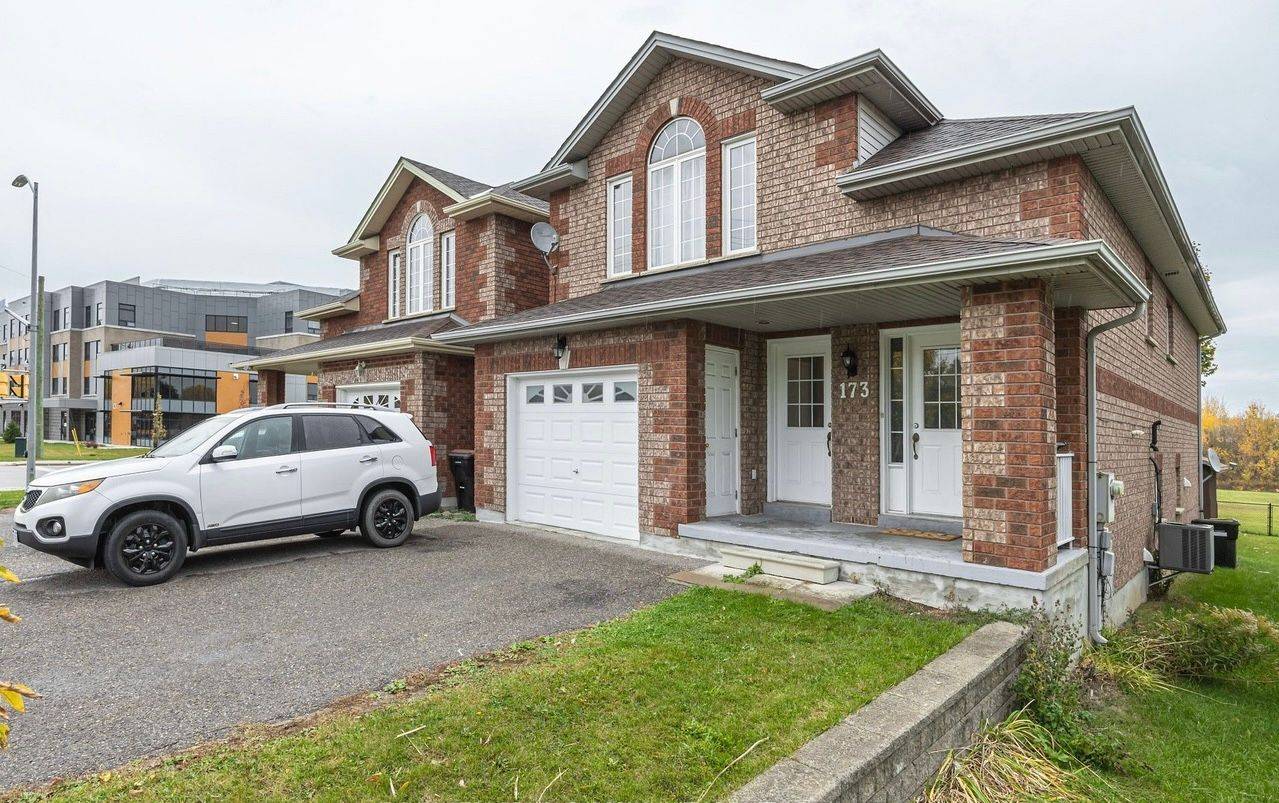 173 Simcoe RD, Bradford West Gwillimbury, ON L3Z 1Y3