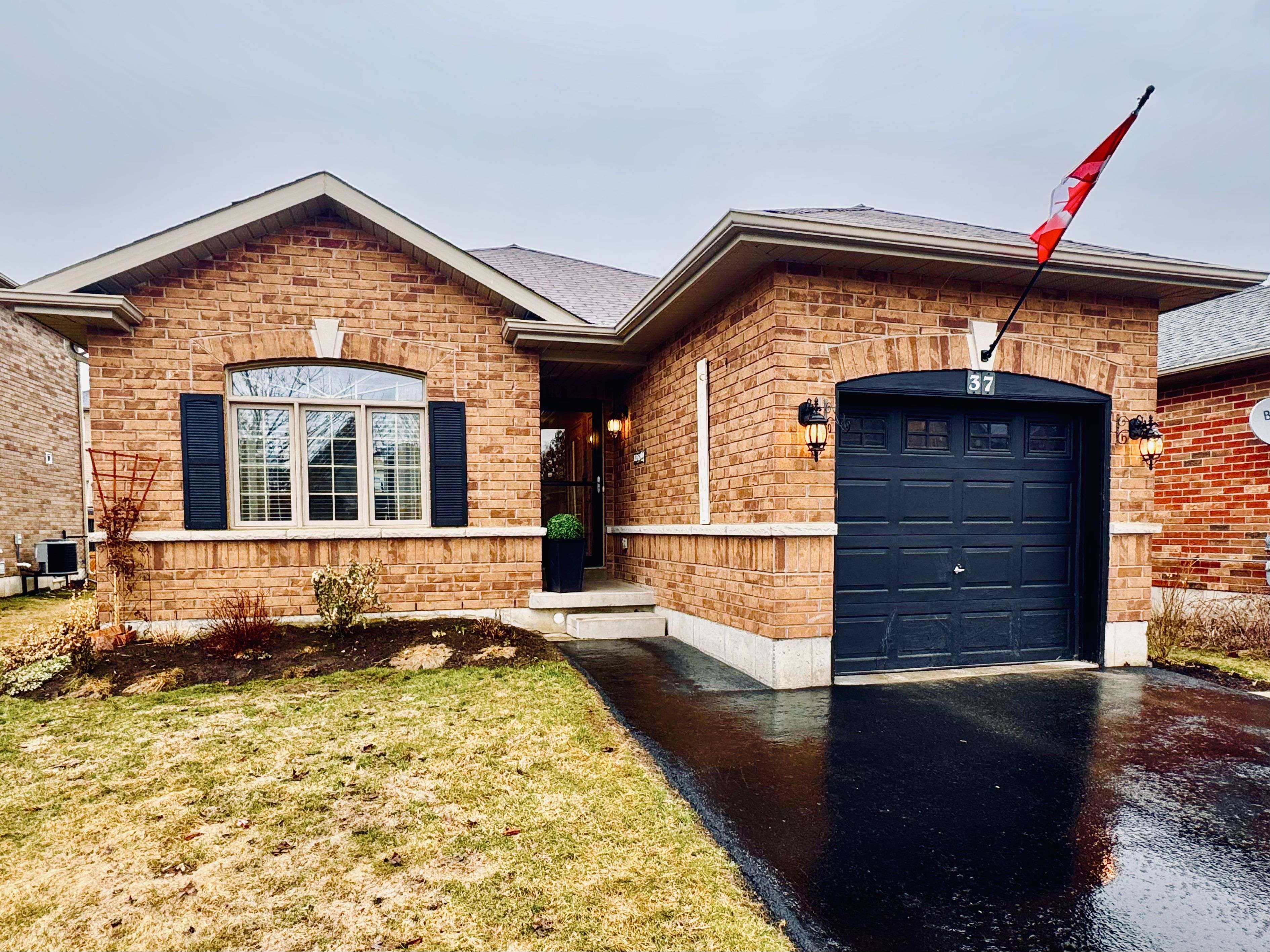 37 White Hart LN, Trent Hills, ON K0L 1Y0