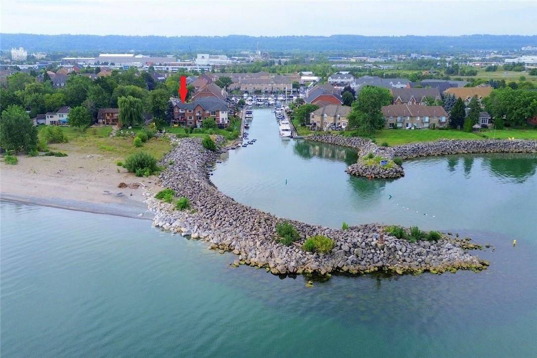 97 Sunvale PL #5, Hamilton, ON L8E 4Z7