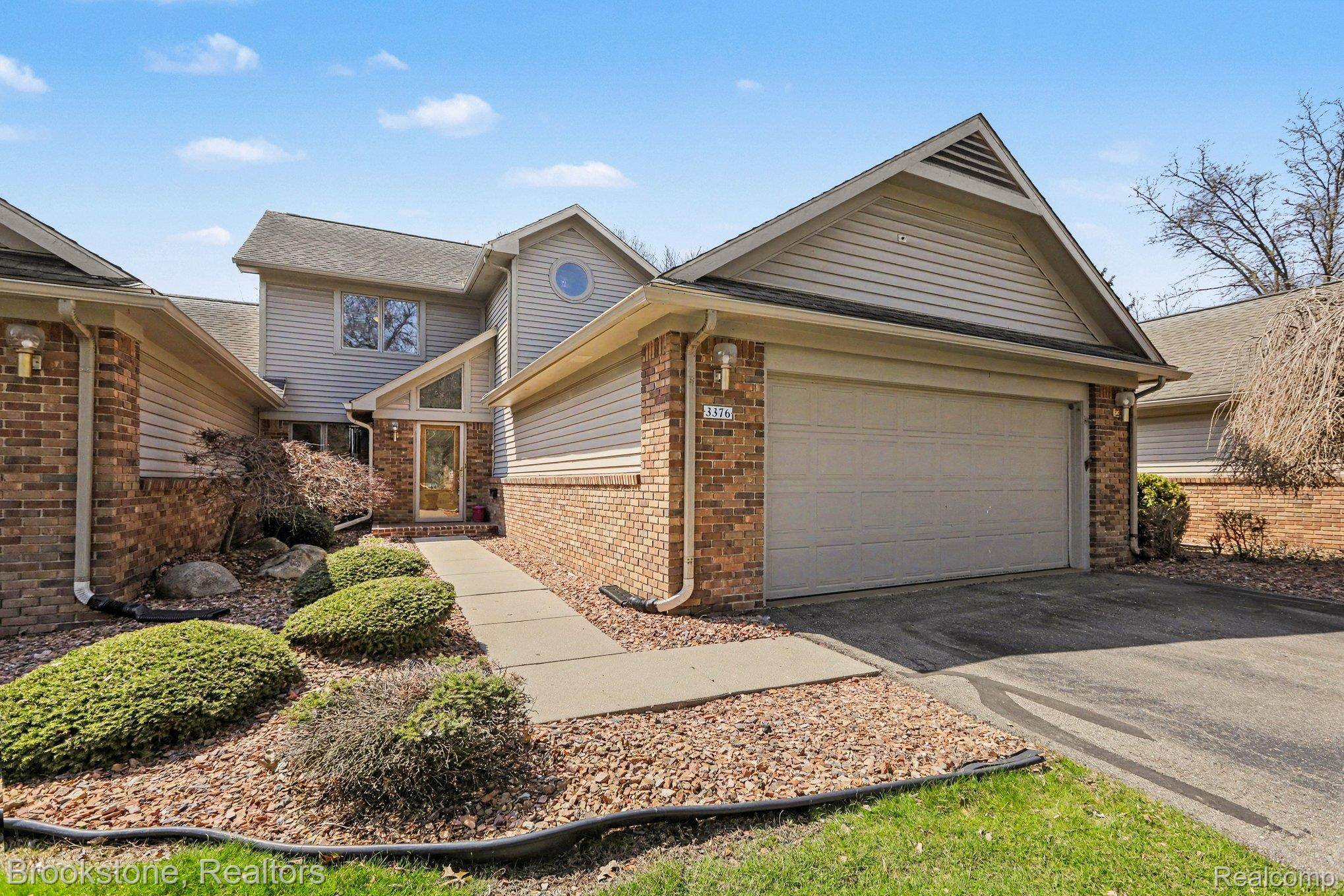 3376 Rivers Edge DR, Wayne, MI 48184