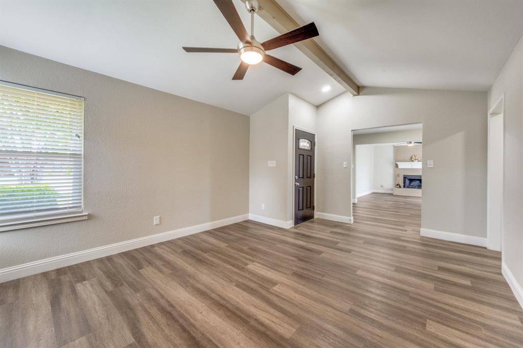 6207 Patriotic Court, Arlington, TX 76002