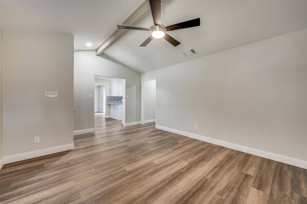 6207 Patriotic Court, Arlington, TX 76002