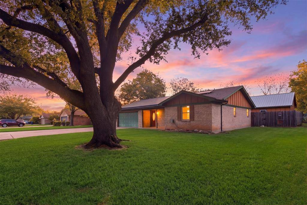 1018 Princeton Place, Cleburne, TX 76033