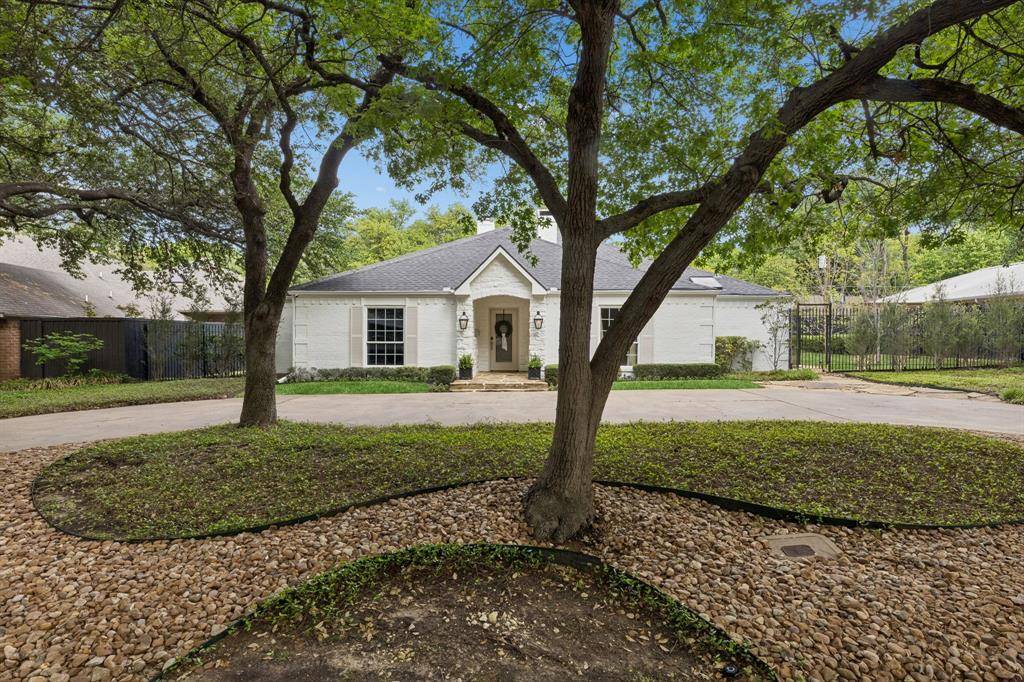 3827 N Versailles Avenue, Dallas, TX 75209