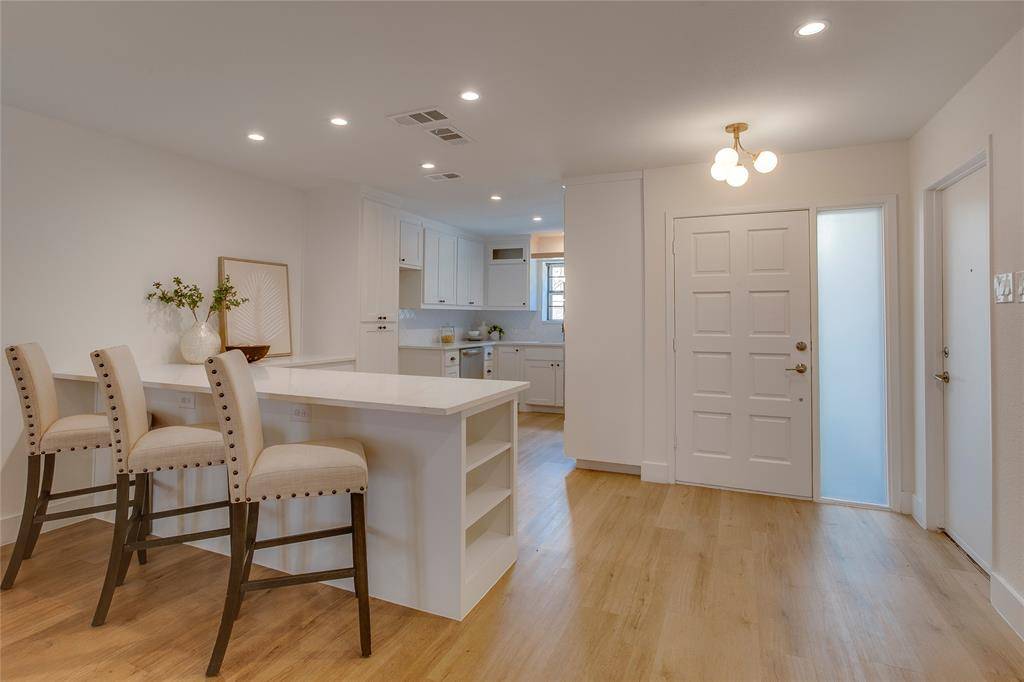 2143 Kessler Court #38, Dallas, TX 75208