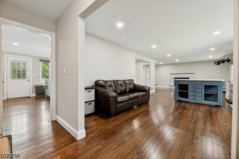 102 Jamestown Rd, Montgomery Twp., NJ 08502