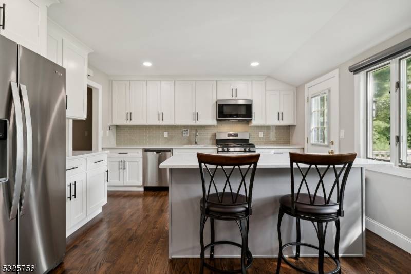 102 Jamestown Rd, Montgomery Twp., NJ 08502