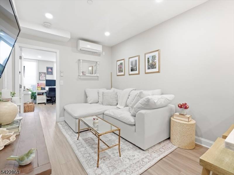 406 Madison St #3R, Hoboken City, NJ 07030