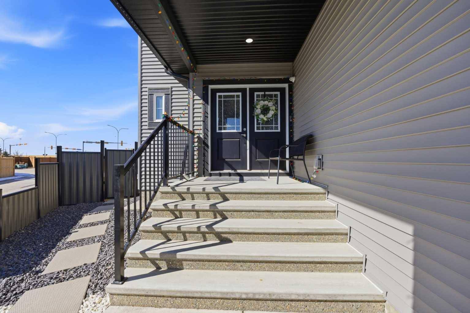 1153 Chinook Gate Bay SW, Airdrie, AB T4B5J1