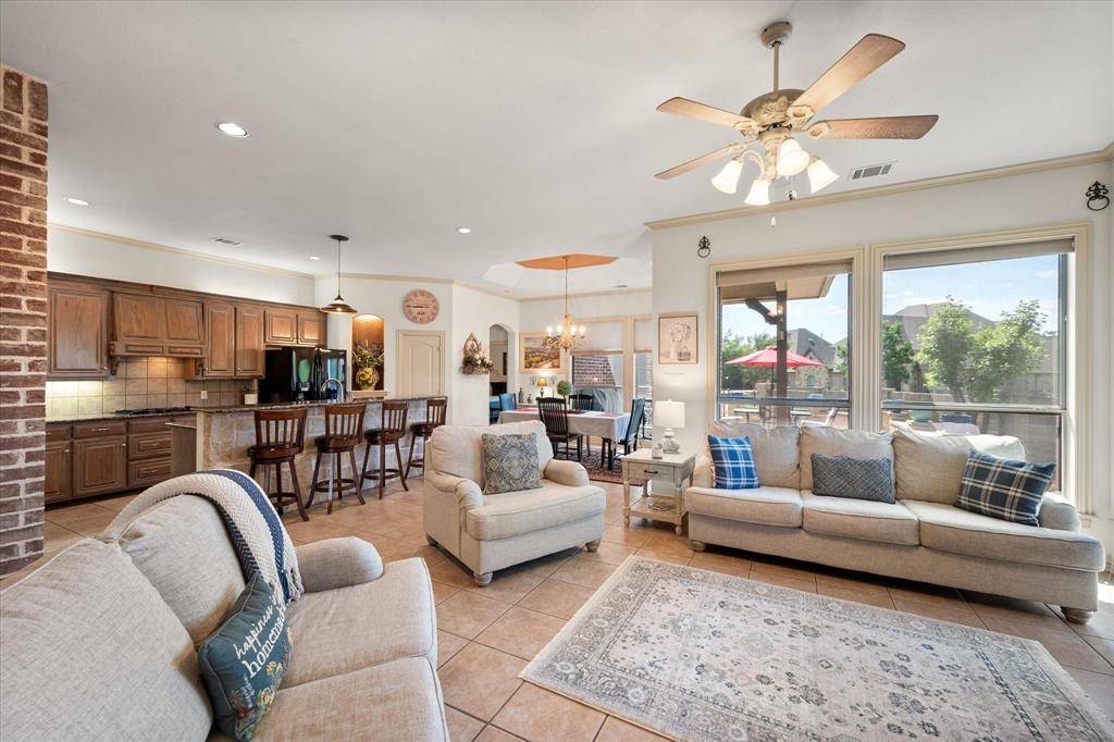 2101 Portwood Way, Fort Worth, TX 76179