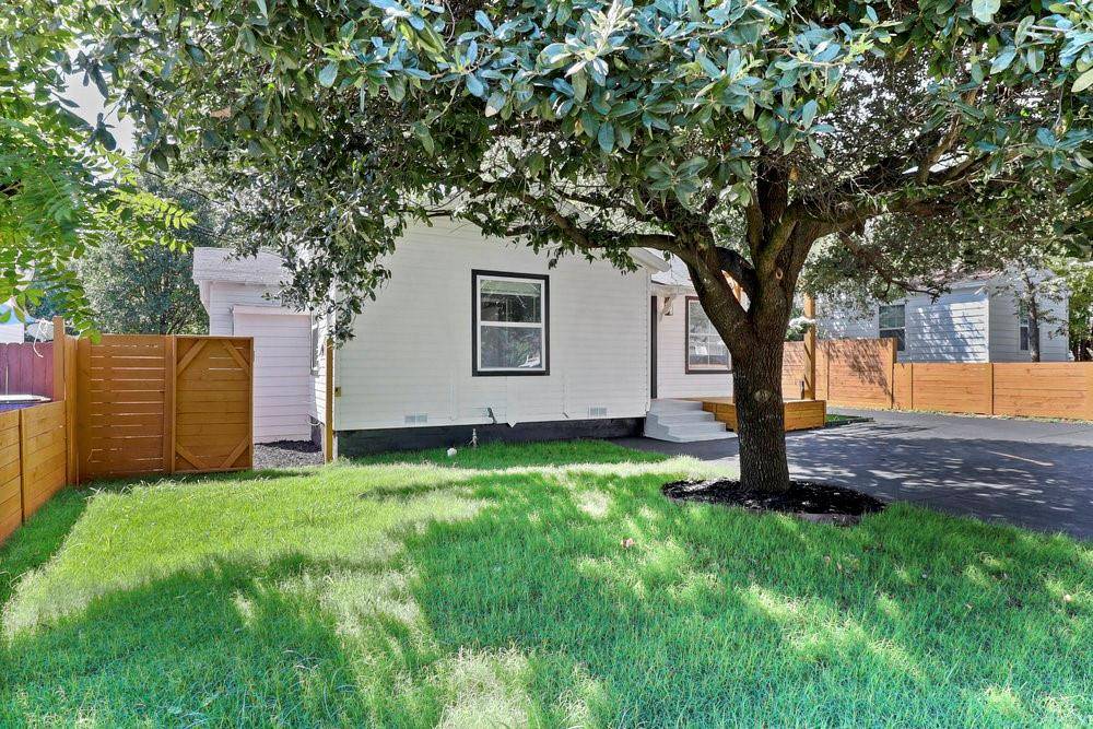 3910 Shelley Boulevard, Dallas, TX 75211