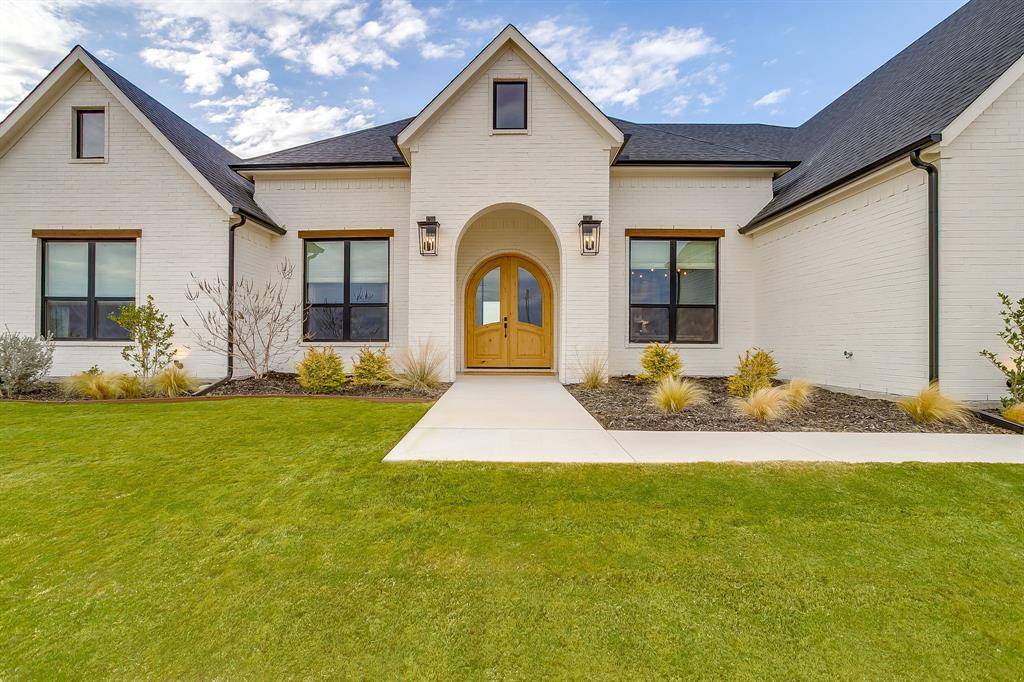 12491 Bella Crossing Drive, Fort Worth, TX 76126