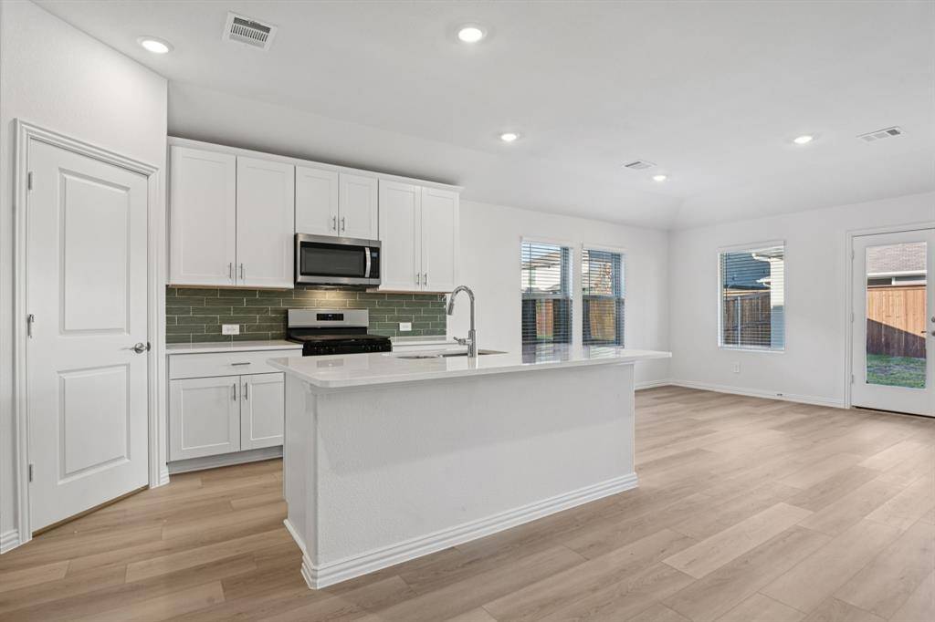 2231 Rannoch Street, Sherman, TX 75092