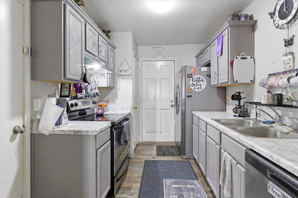 4019 Scarsdale Lane, Dallas, TX 75227