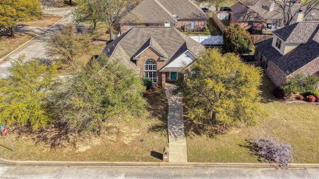 1106 Owl Drive, Decatur, TX 76234