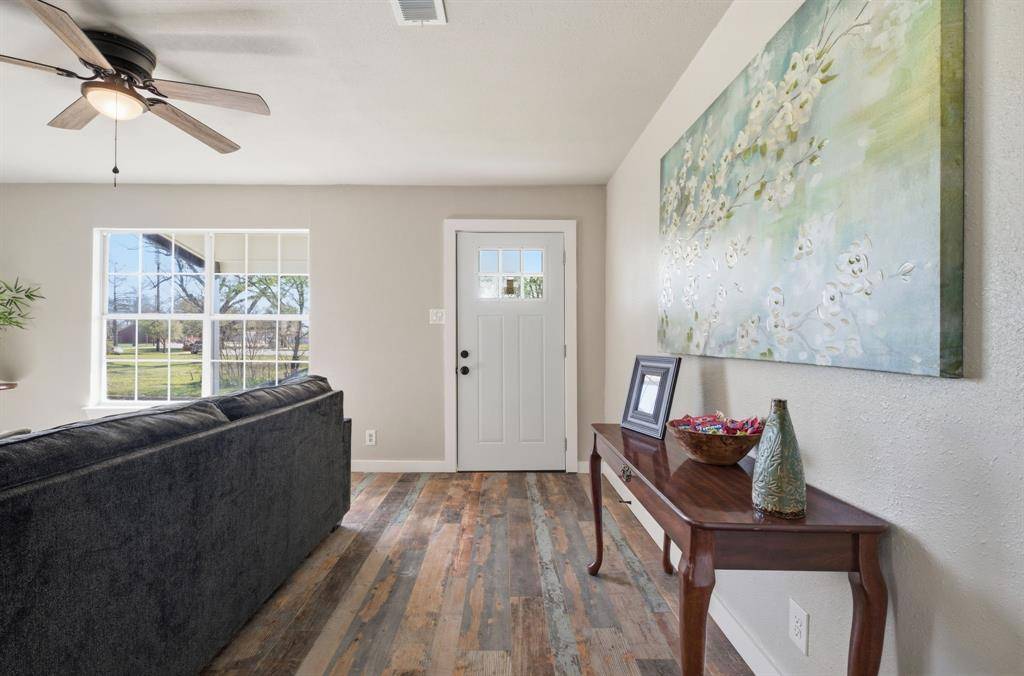 101 Church Street, Whitesboro, TX 76273