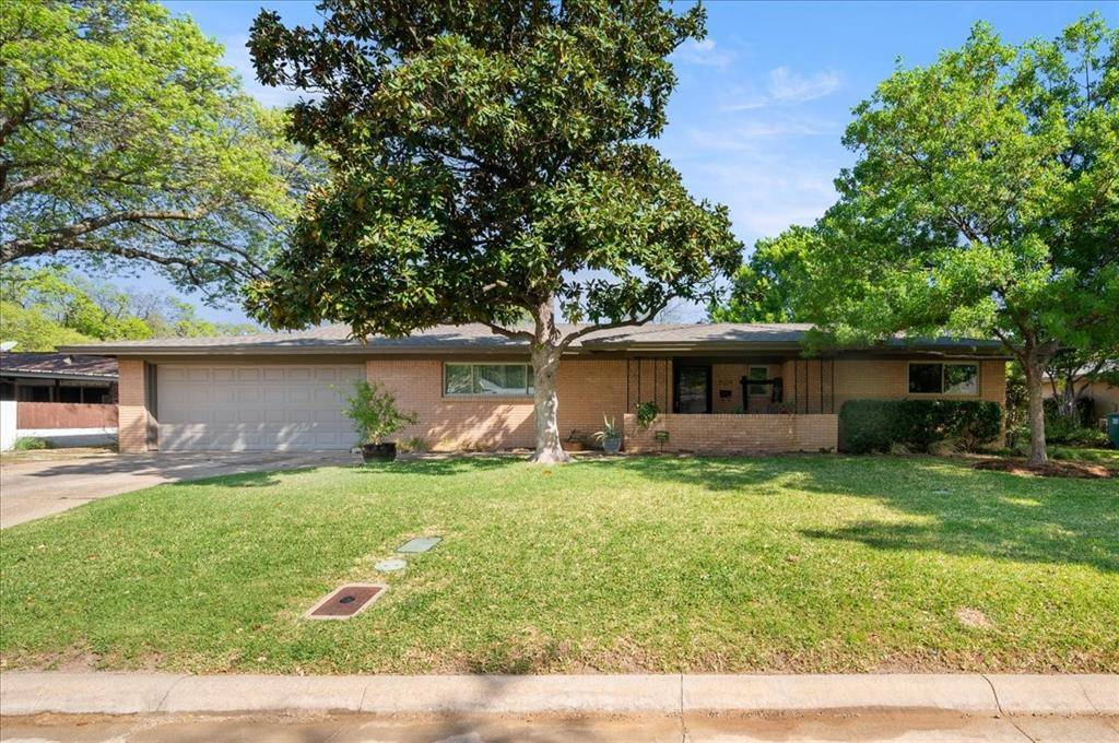 3524 Wooten Drive, Fort Worth, TX 76133