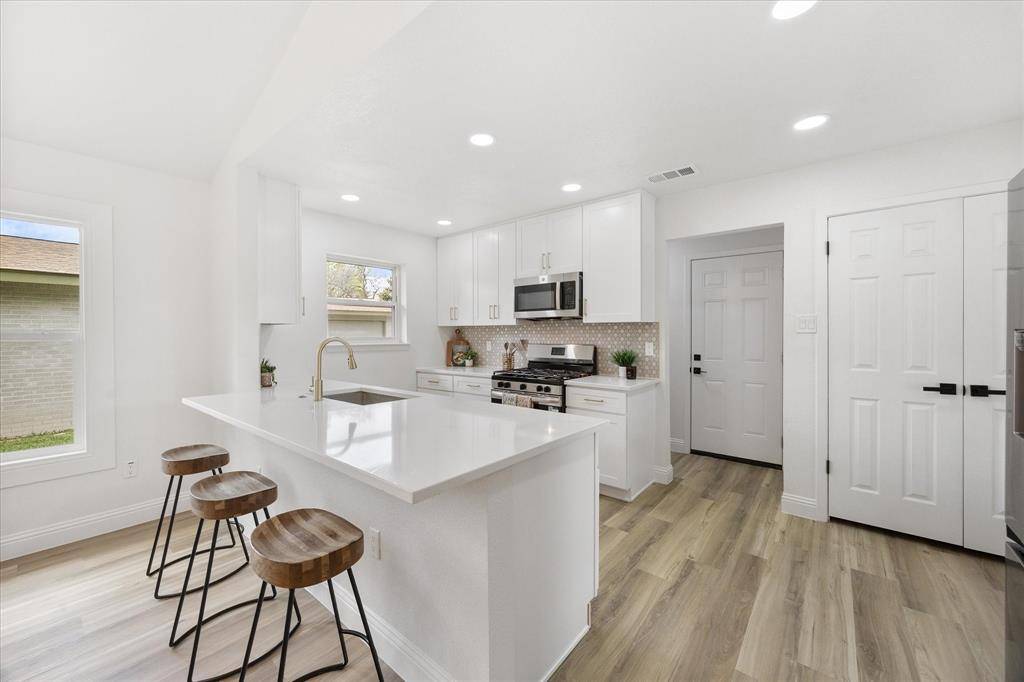 5706 Banting Way, Dallas, TX 75227