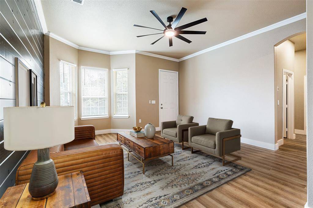 413 Henderson Street, Bonham, TX 75418