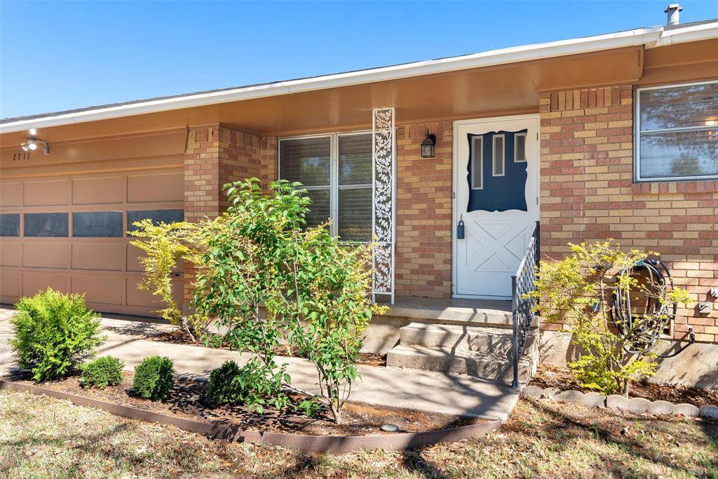 2711 W Morton Street, Denison, TX 75020