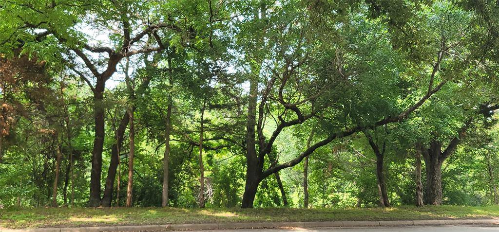 1516 W Five Mile Parkway, Dallas, TX 75224