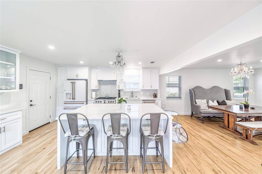 5837 Clendenin Avenue, Dallas, TX 75228