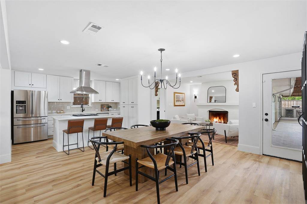 3163 Sombrero Drive, Dallas, TX 75229