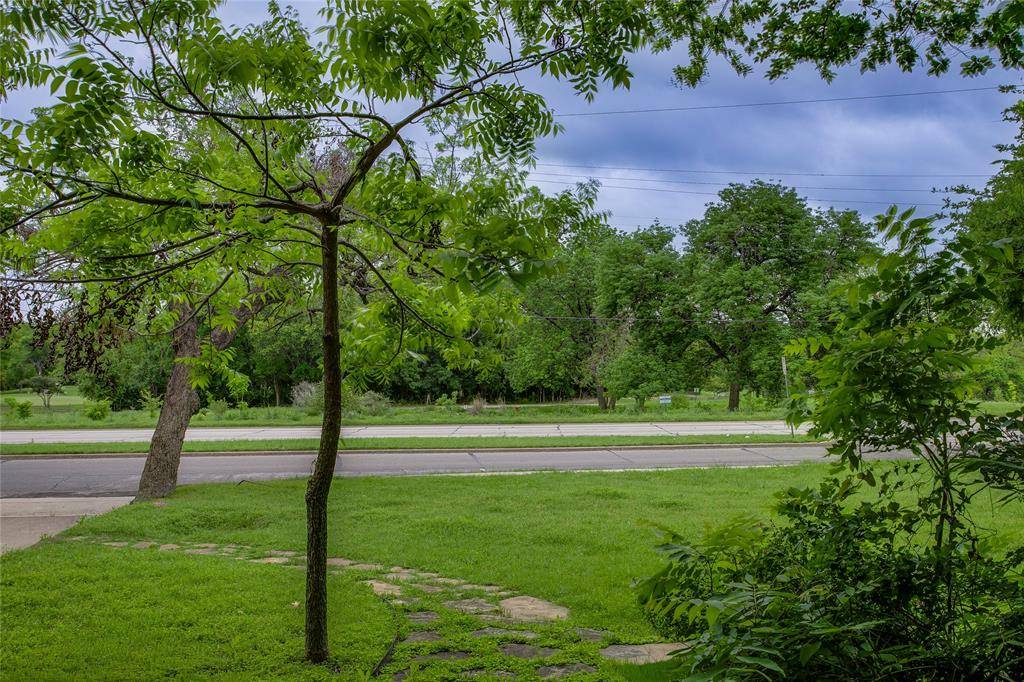 7015 E Grand Avenue, Dallas, TX 75223