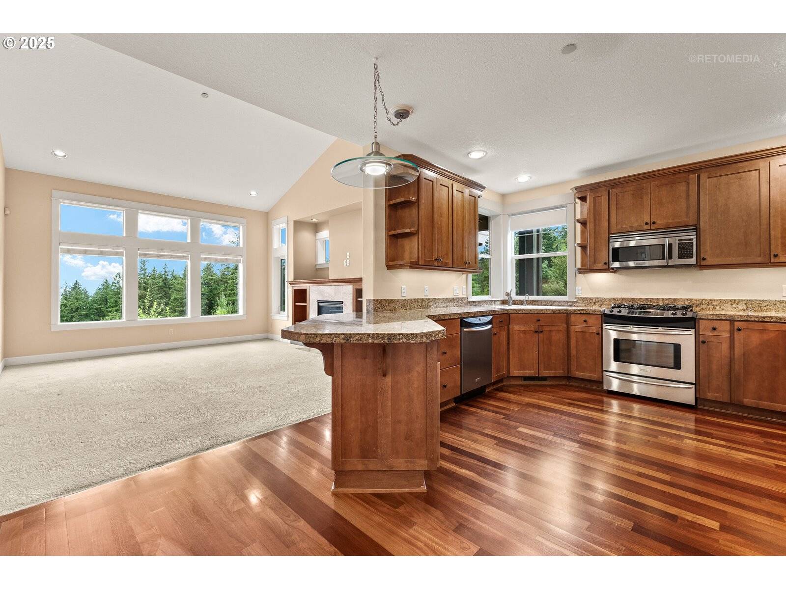 10211 SE BRISTOL LN, Happy Valley, OR 97086